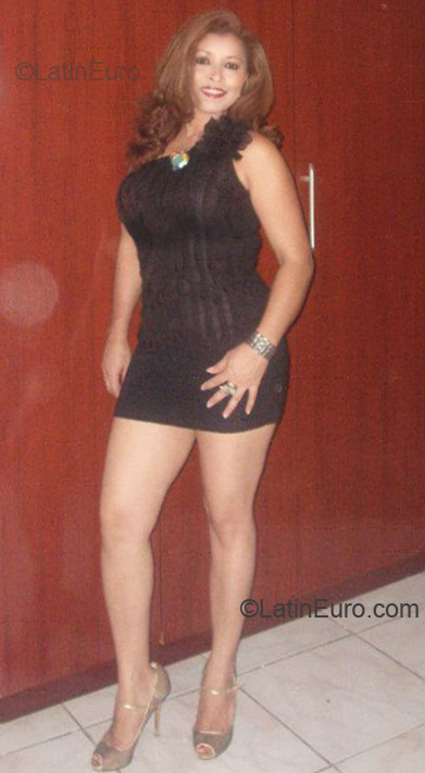 Date this good-looking Honduras girl Olga from Santa Cruz De Yojoa HN372