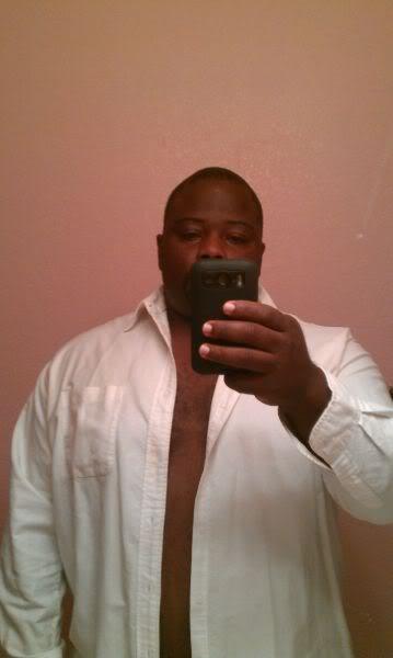 Date this young United States man Charles from Miami US11173