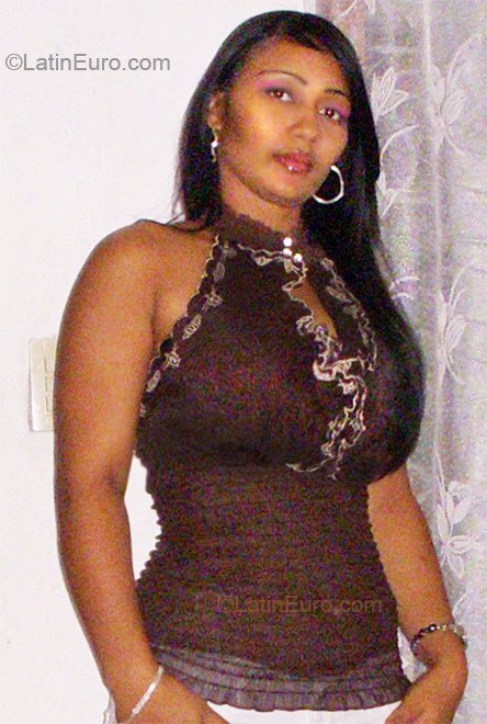Date this fun Dominican Republic girl Lisandry from Santo Domingo DO8987