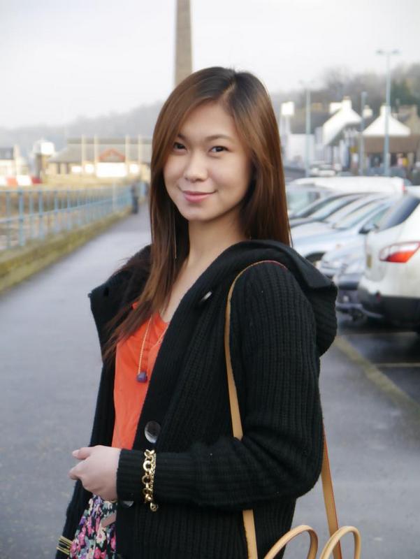 Date this young Philippines girl Ylla from Davao City PH424