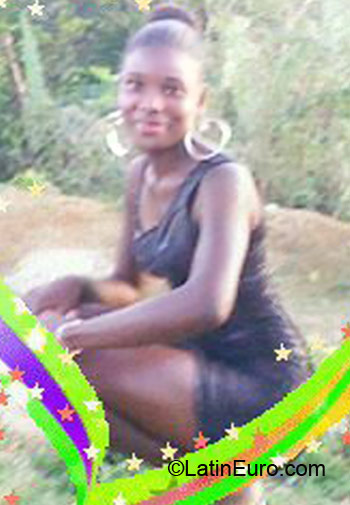 Date this beautiful Jamaica girl Aneik from Kingston JM338