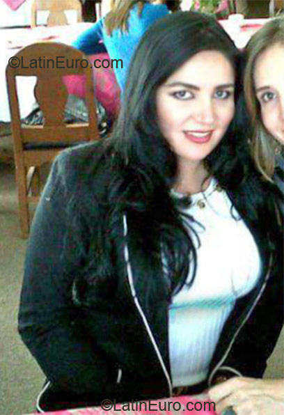 Date this sultry Mexico girl Beatriz from Torreon MX402