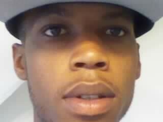 Date this young United States man Mike from Hartford US11297