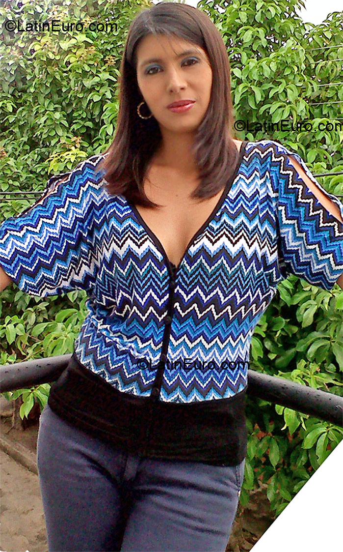 Date this passionate Colombia girl Jenny from Yopal CO9055