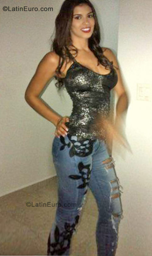 Date this gorgeous Panama girl Marilin00 from Panama PA147
