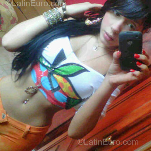 Date this passionate Dominican Republic girl Kim from Republika Dominicana DO9286