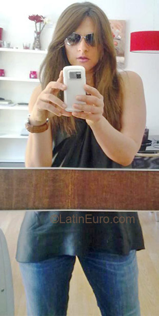 Date this cute Spain girl Carola from Barcelona ES204