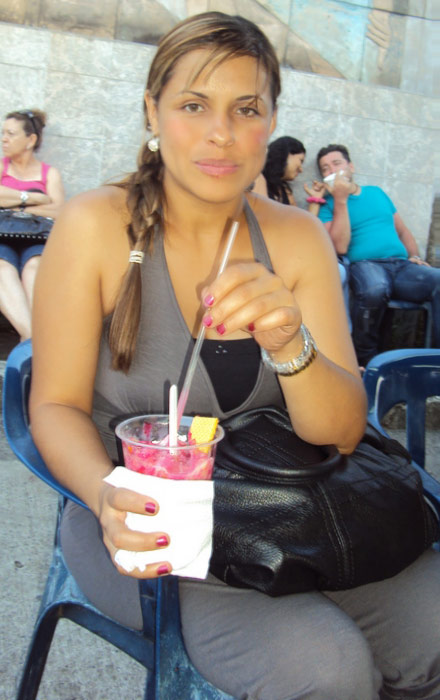 Date this hot Colombia girl Maria isabel from Medellin CO8012