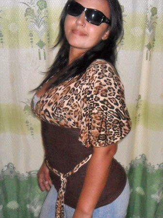 Date this hot Colombia girl Anabolena from Cali CO8079
