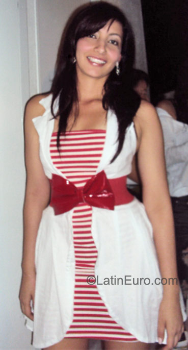 Date this attractive Colombia girl Ana carolina from Medellin CO8088