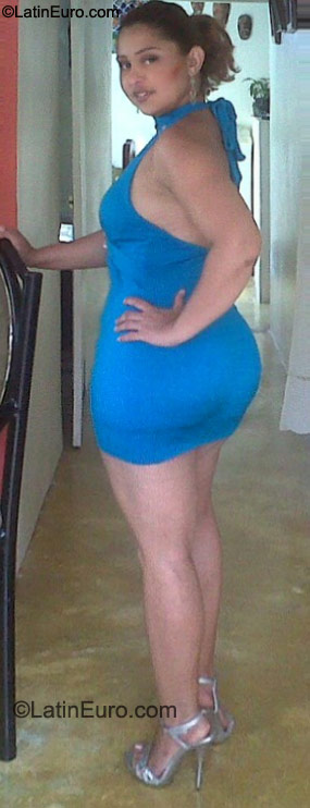 Date this sensual Dominican Republic girl Denny from Santiago DO20122