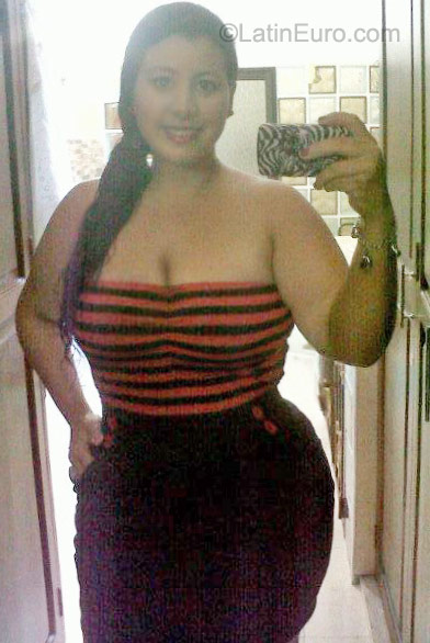 Date this pretty Colombia girl Erika from La Dorada CO8109