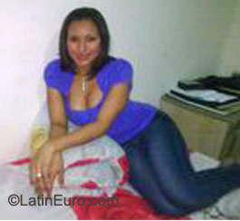 Date this stunning Honduras girl Veronica from San Pedro Sula HN426