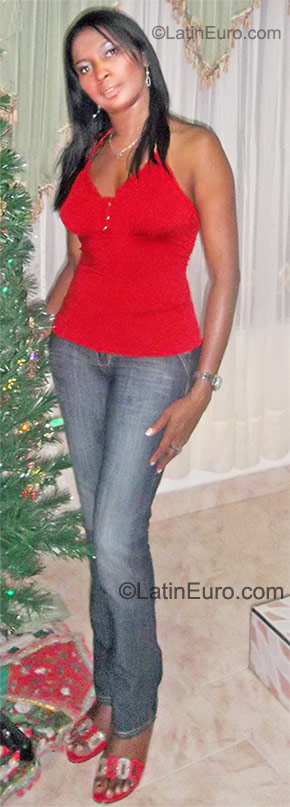 Date this passionate Colombia girl Ana from Cali CO8173