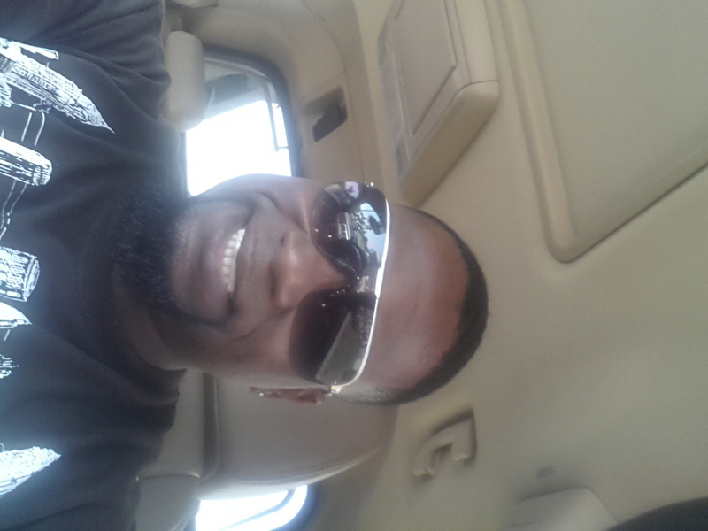 Date this nice looking United States man Dwyann from Beaumont US11482