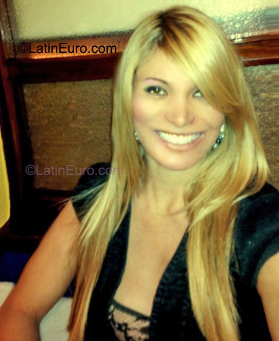 Date this sensual Spain girl Ana from Oviedo ES208