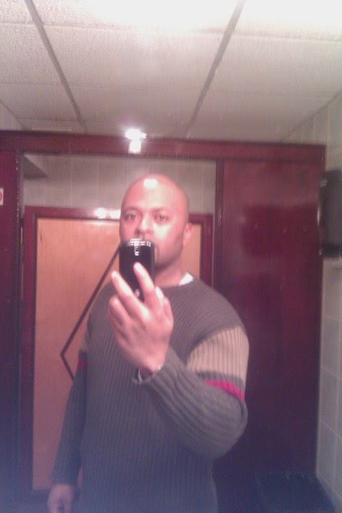 Date this voluptuous United States man Ceasar from New York City US11490