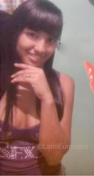 Date this lovely Honduras girl Linda from La Ceiba HN436