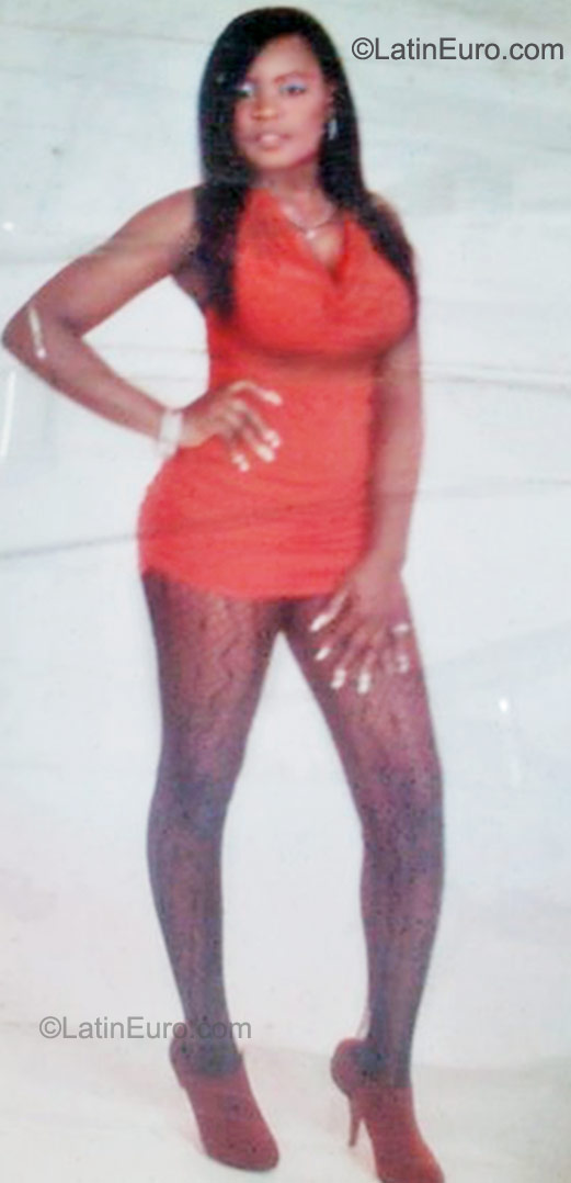 Date this delightful Dominican Republic girl Krissbelle from La Romana DO9552