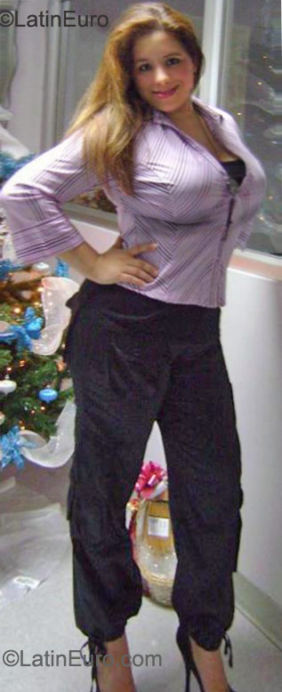 Date this athletic Panama girl Ileana from Panama PA169
