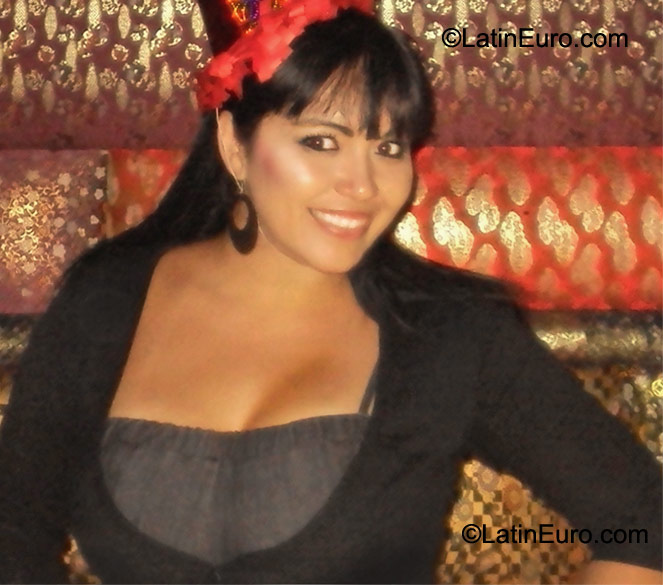 Date this attractive Mexico girl Mabel from Metepec MX460