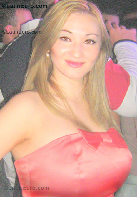 Date this gorgeous Brazil girl Sheila from Belo Horizonte BR8794