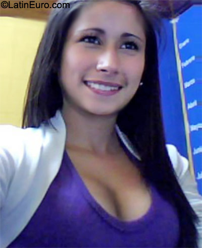 Date this funny Colombia girl Nattalia from Bogota D.c CO8369
