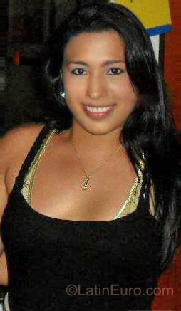 Date this good-looking Colombia girl Tatiana from Cali CO8374