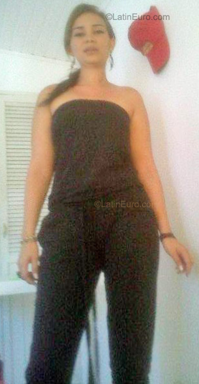 Date this good-looking Colombia girl Sonia from Villavicencio CO8375