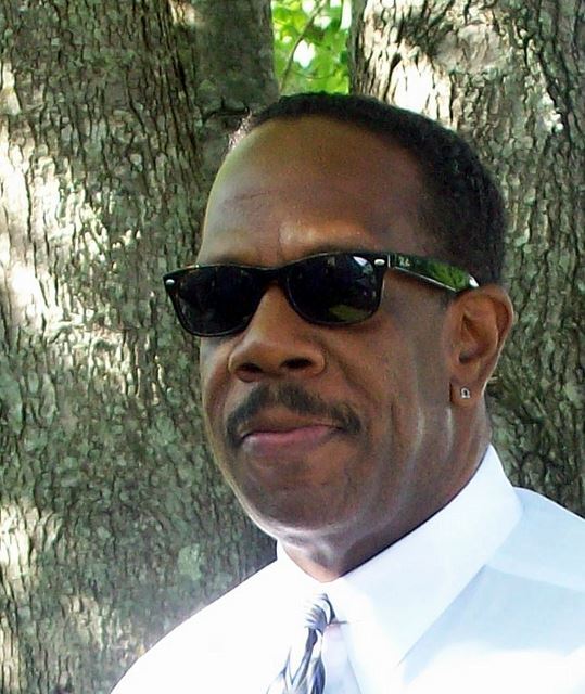 Date this exotic United States man Kenneth from Kennesaw US11653