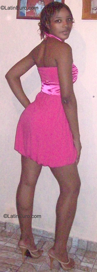 Date this funny Brazil girl Leila Pamela from Rio De Janeiro BR6129