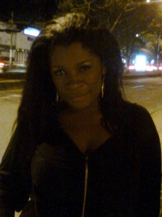 Date this voluptuous Colombia girl Carolina69 from Cali CO9016