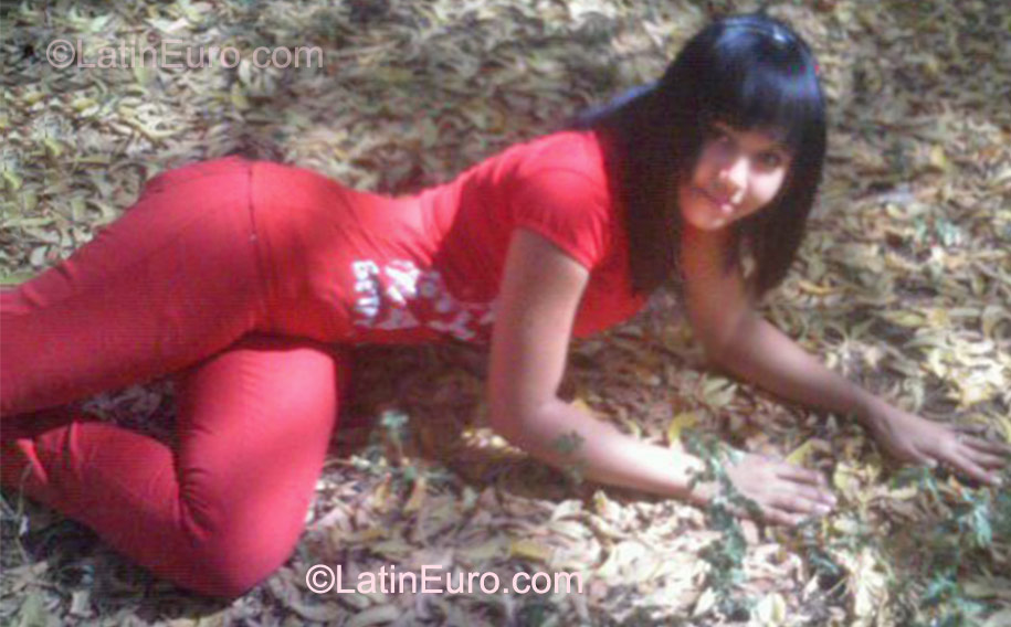 Date this athletic Dominican Republic girl Tu from San Pedro De Macoris DO9790