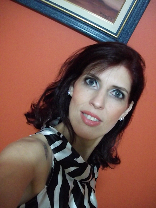 Date this fun Brazil girl Simone from Joinville BR6170