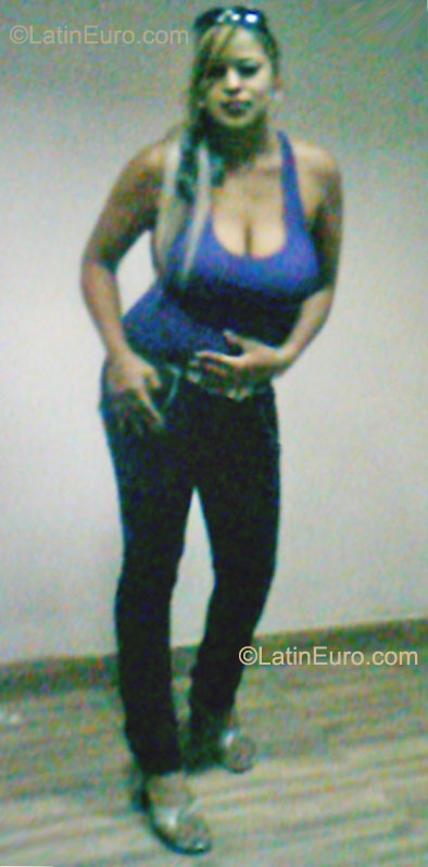 Date this nice looking Mexico girl Angelyn from Guadalajara MX512