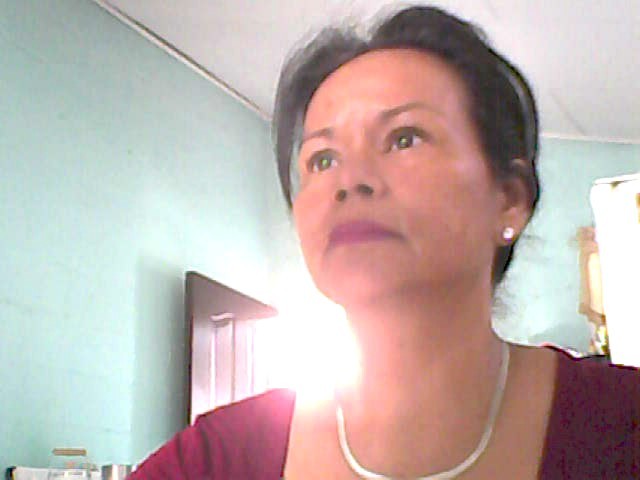 Date this beautiful Honduras girl Meyzavla from San Pedro HN488
