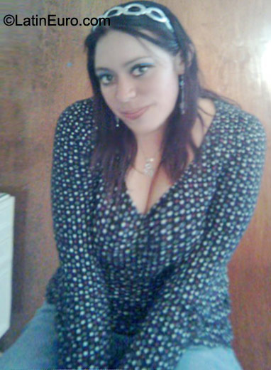 Date this lovely Mexico girl Carolina from Mexico City MX521