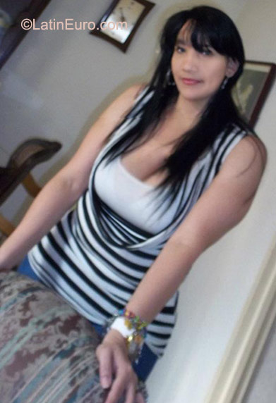 Date this fun Colombia girl Olga Lucia from Armenia CO8653