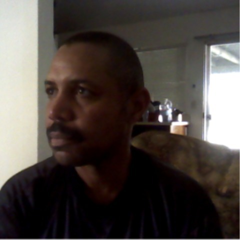Date this athletic United States man Raymond from Riverside US11863
