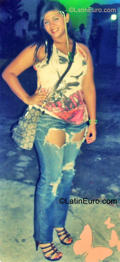 Date this passionate Colombia girl Muneca from Barranquilla CO8895