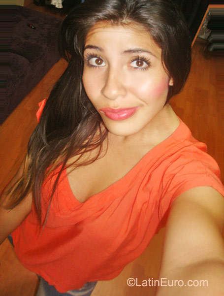 Date this hot Mexico girl Kimberly from Guadalajara MX540