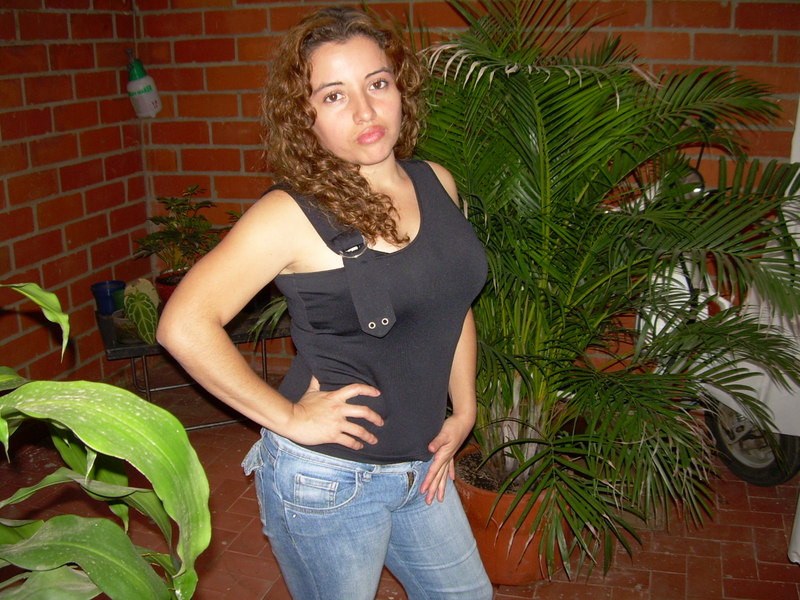 Date this young Colombia girl Sandra liliana from Cali CO8759