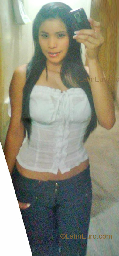 Date this passionate Colombia girl Katerine Yohana from Cucuta CO14148