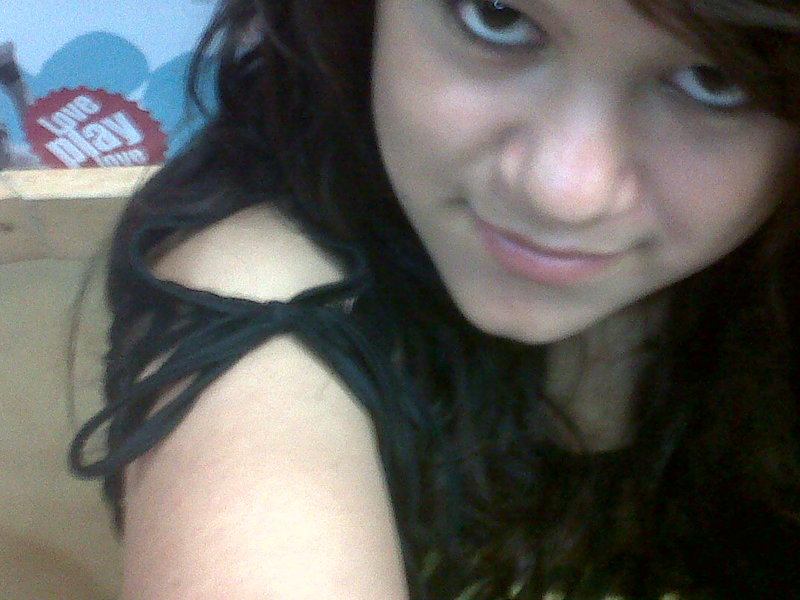 Date this cute Honduras girl Nasareth from Tegucigalpa HN516