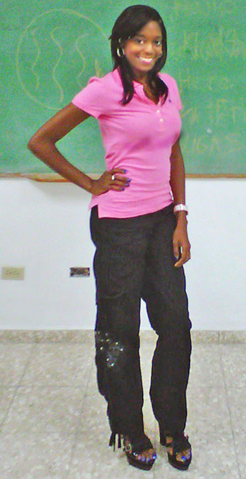 Date this delightful Dominican Republic girl Deborah from Santo Domingo DO10033