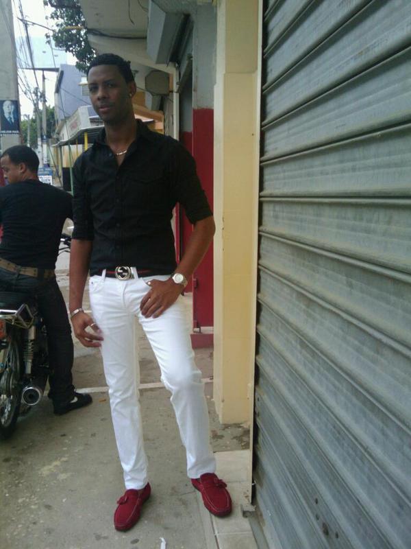 Date this beautiful Dominican Republic man Thunegro from Santiago DO10038