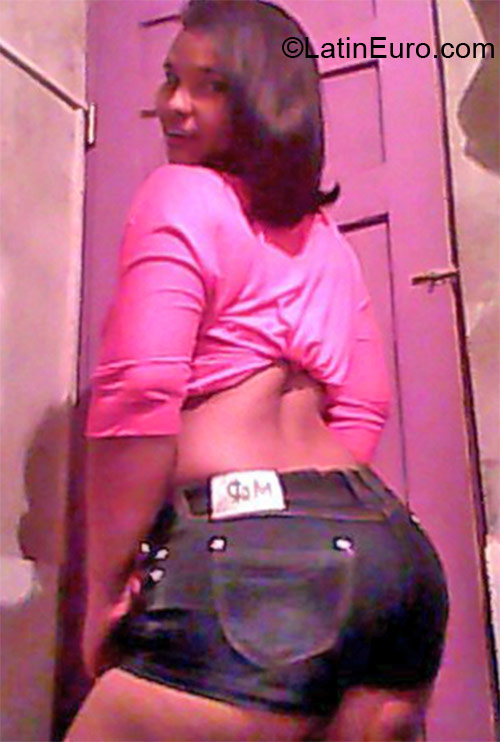 Date this charming Colombia girl Bleidis from Barranquilla CO8939