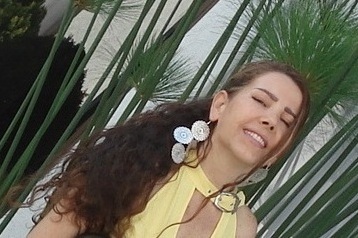 Date this foxy Colombia girl Maria from Pereira CO8961