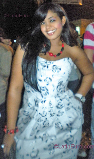 Date this delightful Dominican Republic girl Lais from Santiago DO10089