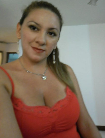 Date this lovely Colombia girl Andrealuna from Ibague CO9006